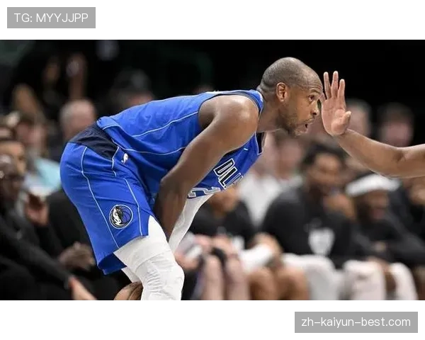 坎宁安突破频发拉开空档 助独行侠提升关键时刻得分效率