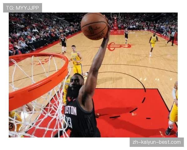 威斯布鲁克突破造杀伤效率提升，带动球队关键时刻得分爆发